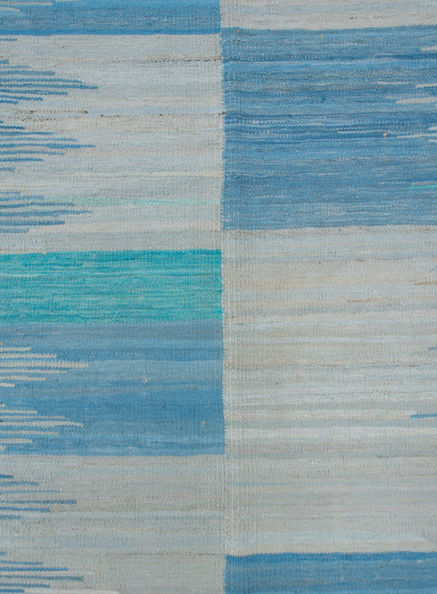 Vintage Kilim Area Rug (8' x 9')